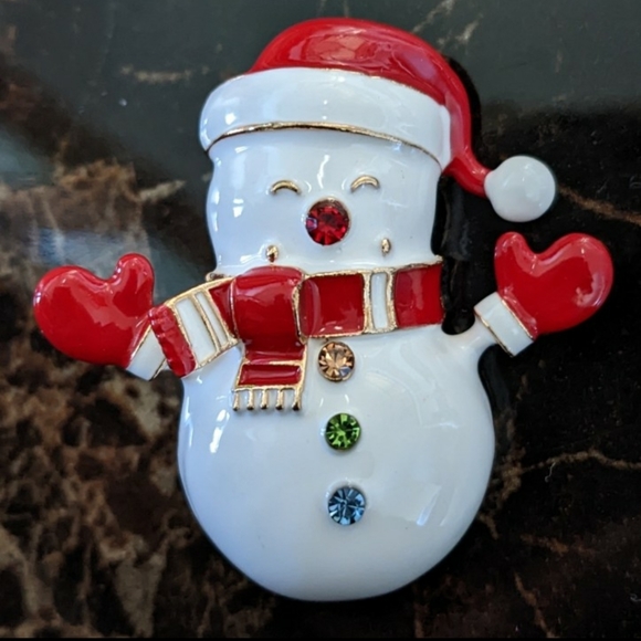 Jewelry - Snowman Christmas Brooch pin